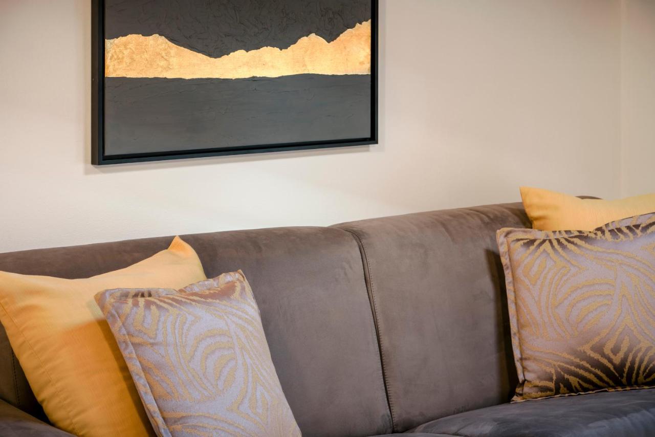 Lovely Mansard Iseo Portelle Holiday With Private Parking And Bike Storage 외부 사진